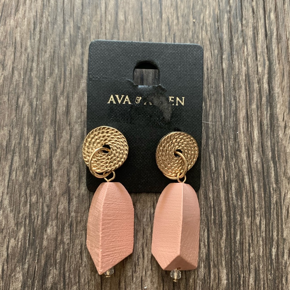 Ava & Aiden Pink Beige Wooden Accents with Rope Gold Tone Drop Earrings